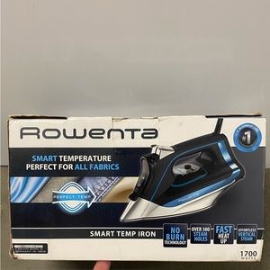 Rowenta Smart Temp Steam Iron DW3250